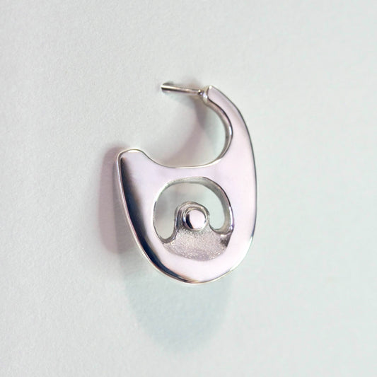 'Looking For A Kiss' Soda Tab Stud